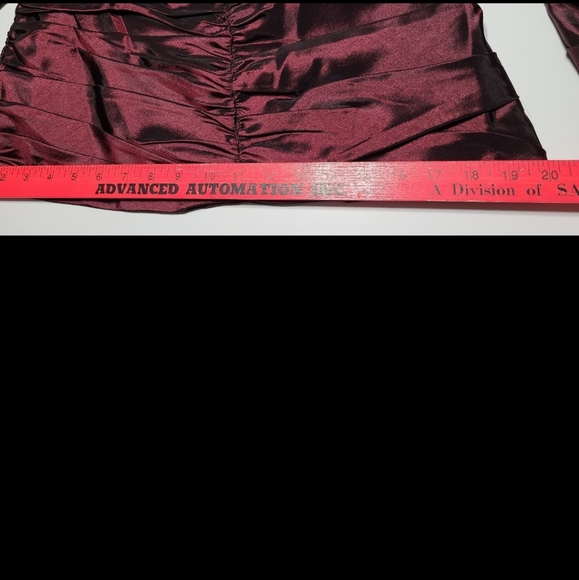 Signature by Larry Levine Formal Blouse Top Burgundy Size Medium NWT - Picture 10 of 11